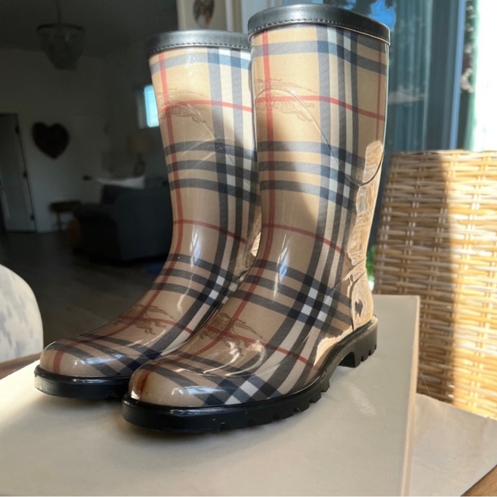 Burberry Beige Nova Check Glossy Rain Boots with Black Trim